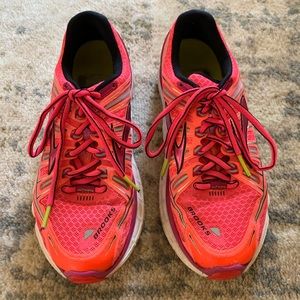 Women’s Brooks Transcend Running Shoes